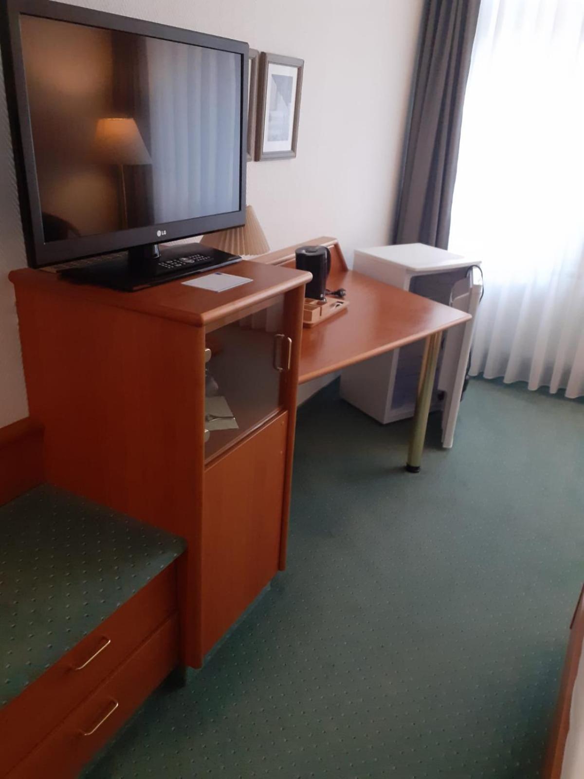 Hotel Kaiserhof Fürstenwalde Kültér fotó