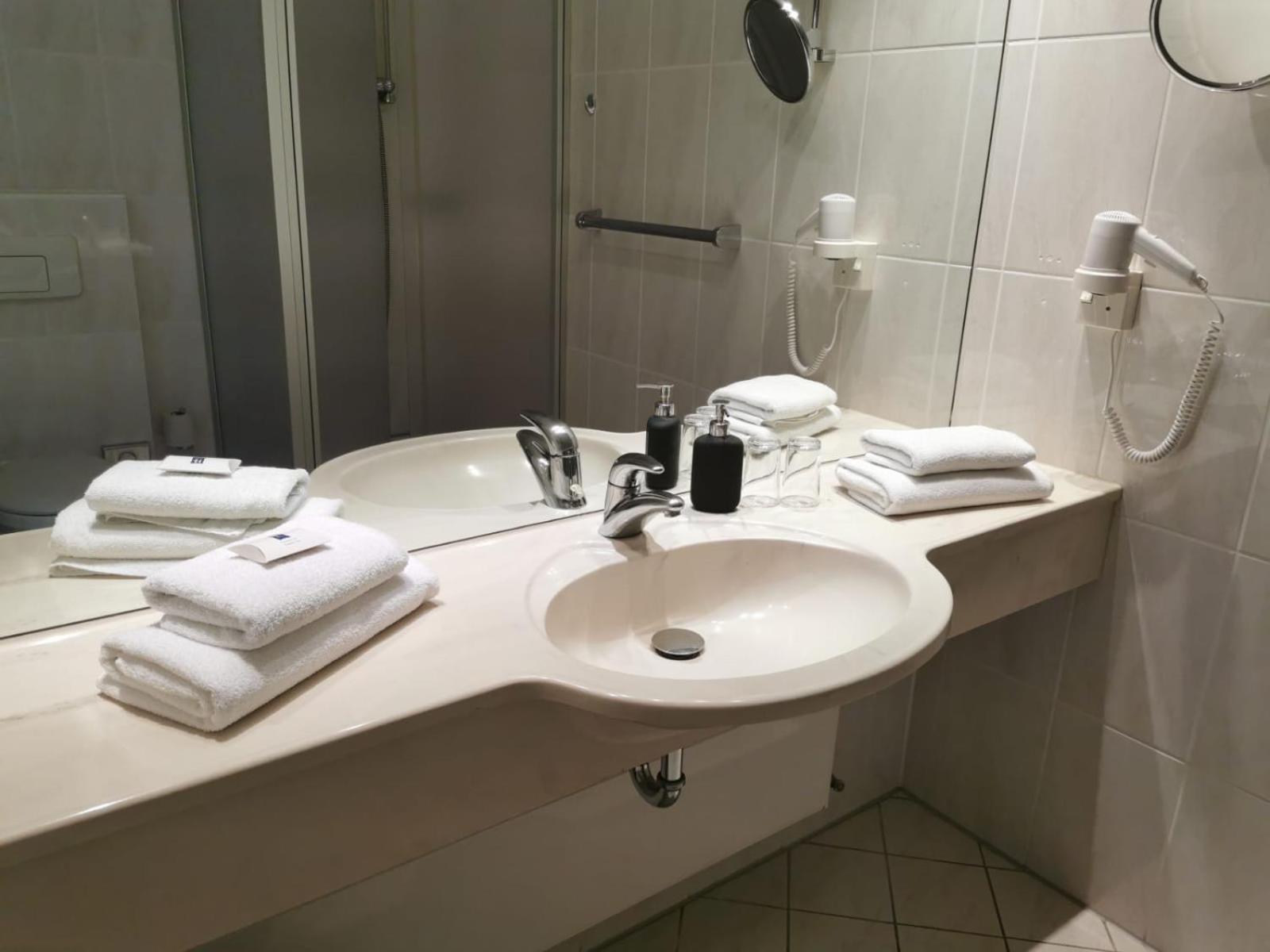 Hotel Kaiserhof Fürstenwalde Kültér fotó