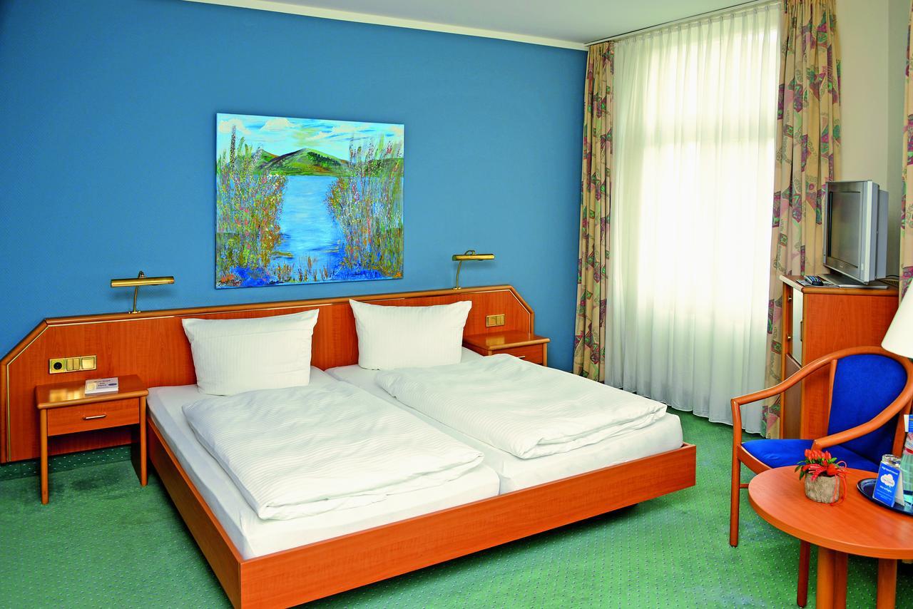 Hotel Kaiserhof Fürstenwalde Kültér fotó